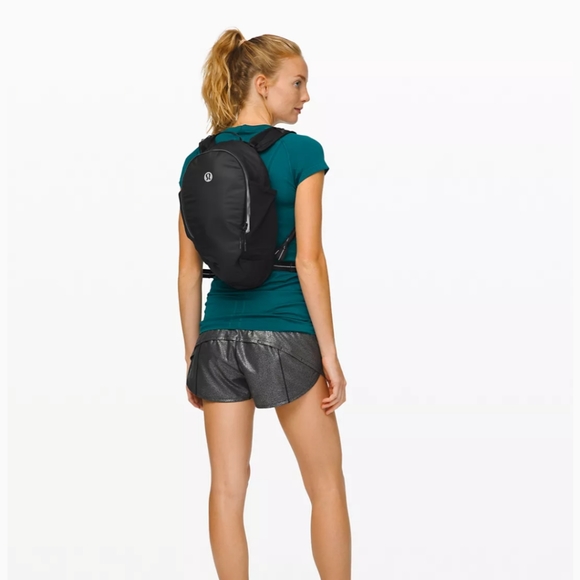 Lululemon Fast and Free Backpack (NWT) - Picture 4 of 7